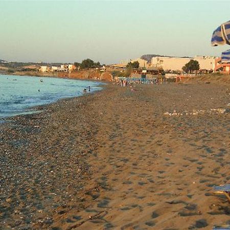 Danaos Beach Apartments Sfáka Eksteriør billede