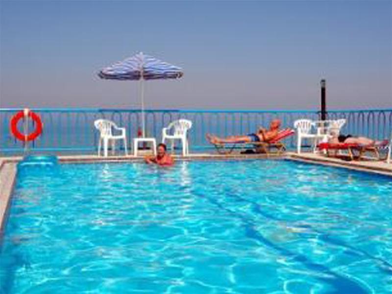Danaos Beach Apartments Sfáka Eksteriør billede